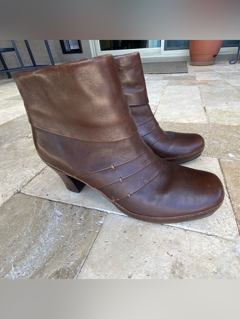 Clarks Artisan Brown Leather Lace Up Block Heel Ankle Boots Women Booties 5.5